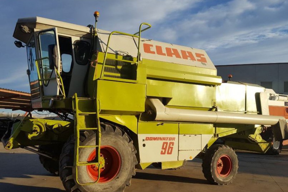 Cosechadora CLAAS DOMINATOR 96 HIDRO