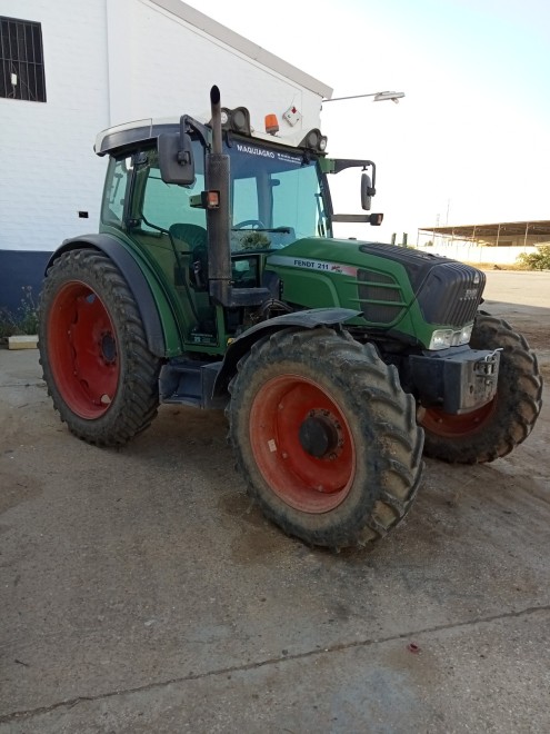 FENDT 211S Fendt