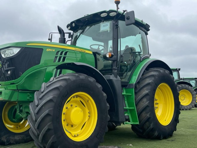 John Deere 6150R John deere