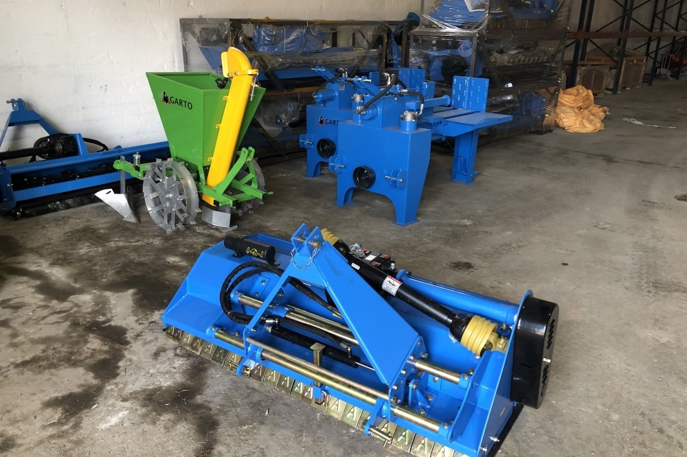 Trituradora de martillos desplazable  A-M-P Sprayers