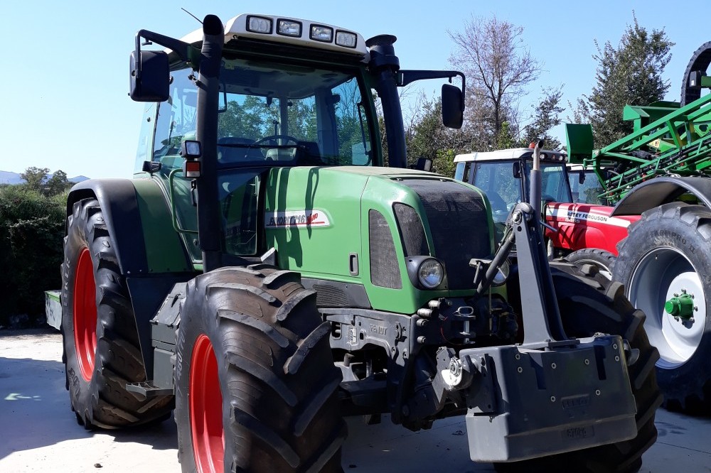 TRACTOR FENDT 716 