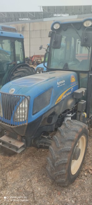 Tractor agrícola New Holland T4040N