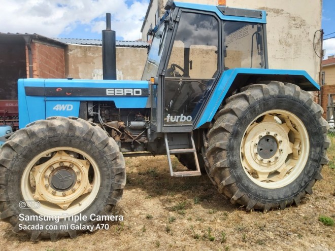 TRACTOR EBRO KUBOTA - 8135 Ebro