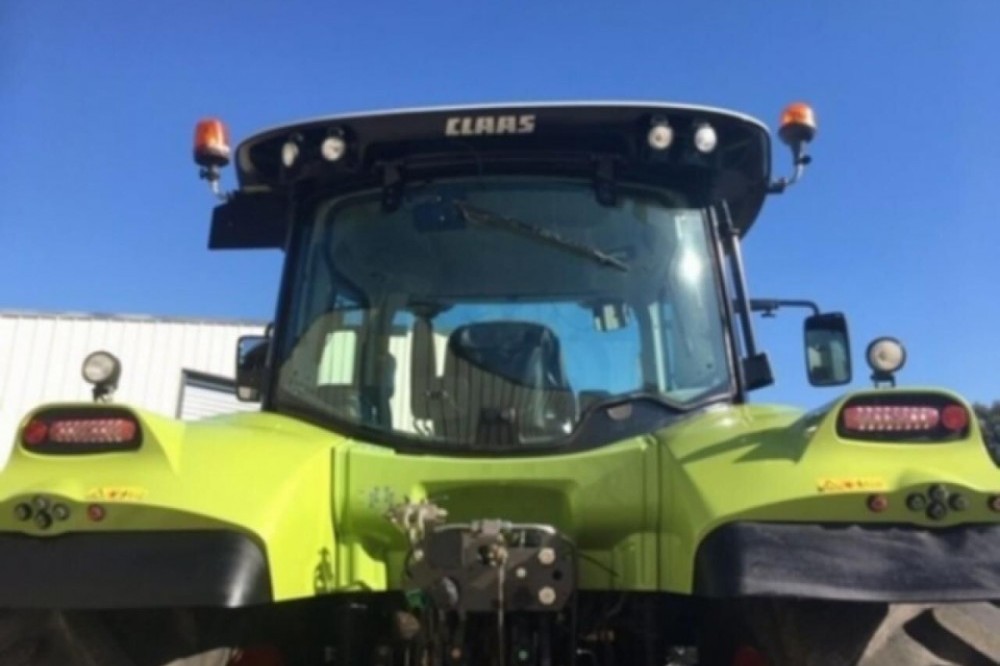 CLAAS ARION 630 stage III b Claas