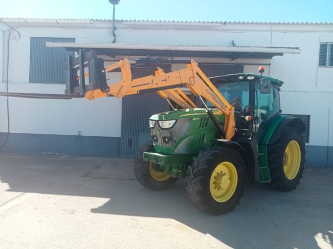 John Deere 6145R John deere