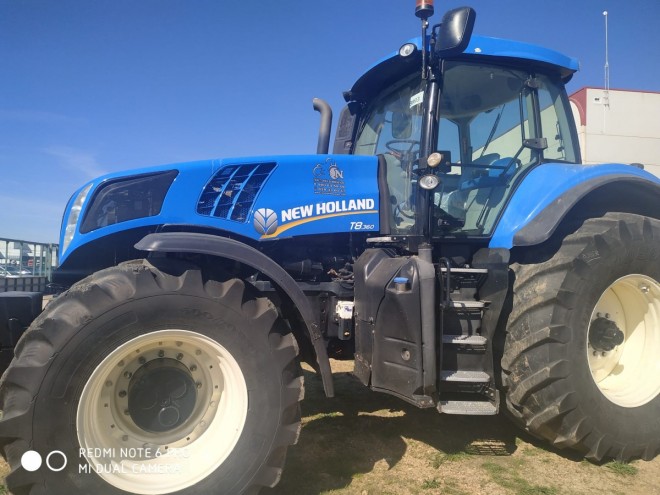 Tractor New Holland T8.360  ID. 3893 New holland