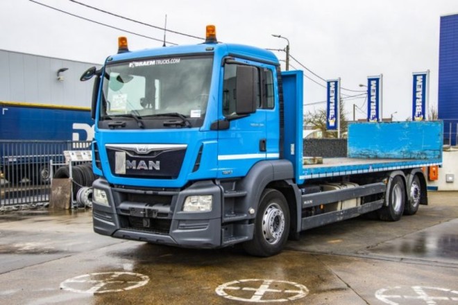 Camión MAN TGS 26.320 BLS 6X2-4+E6+ADR Manus