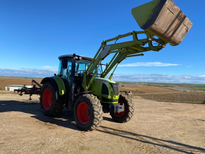 Vendo tractor class Claas