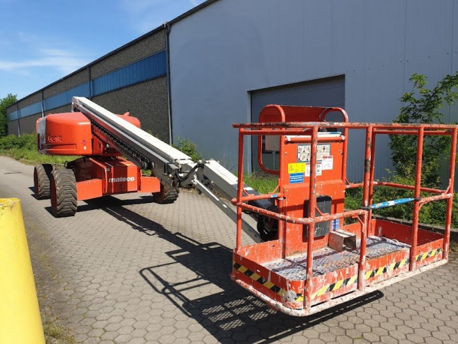 PLATAFORMA TELESCÓPICA GENIE S-65 Genie