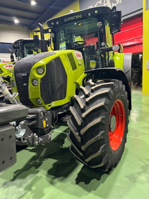 CLAAS ARION  650 Claas