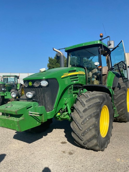 John Deere 7720