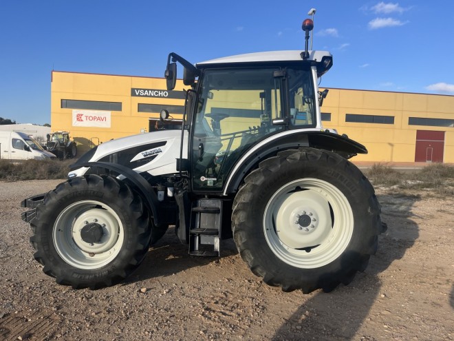 TRACTOR VALTRA A115 H4 (1045)