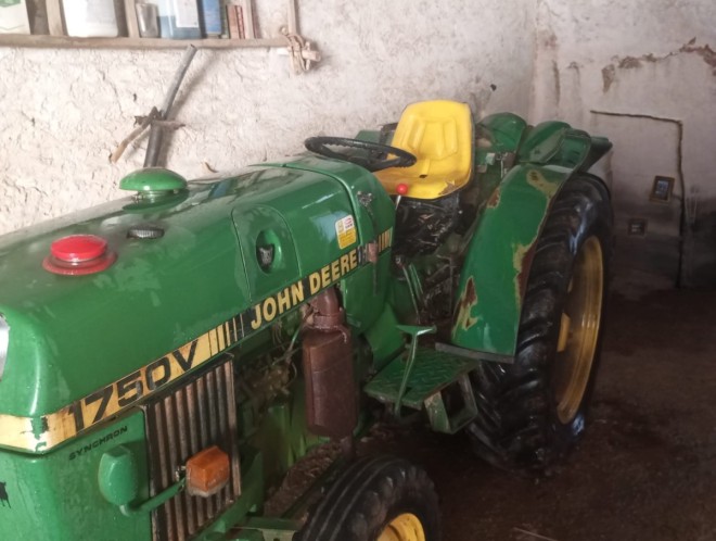 Tractor John Deere y remolque  John deere