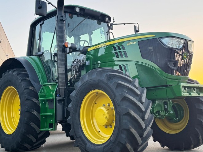 JOHN DEERE 6150M CON PALA QUICKE 65