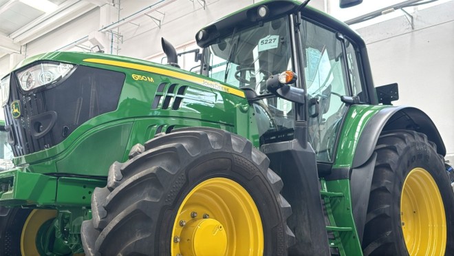 JOHN DEERE 6150M