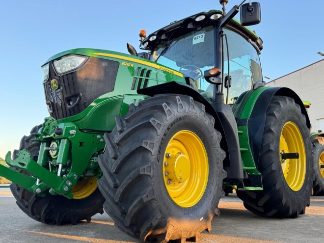 JOHN DEERE 6210R