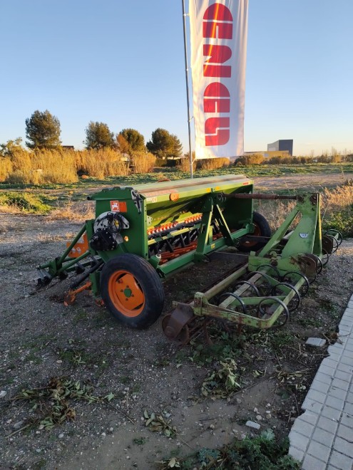 SEMBRADORA AMAZONE D9-30 Amazone