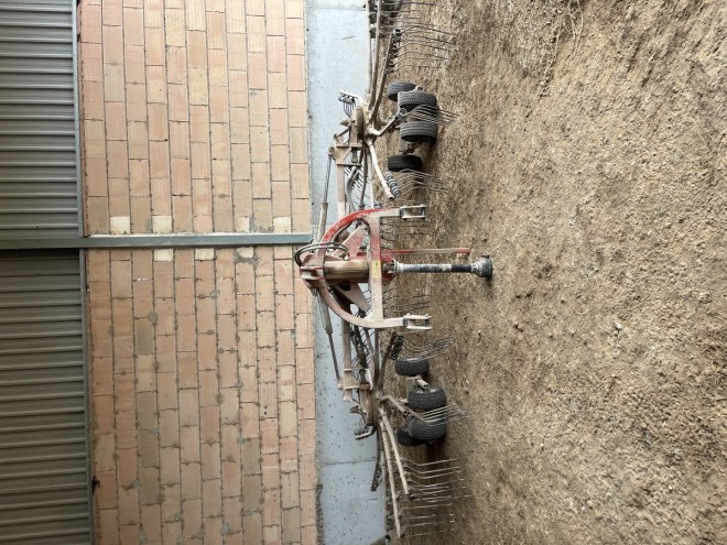 Rastrillo hilerador mir