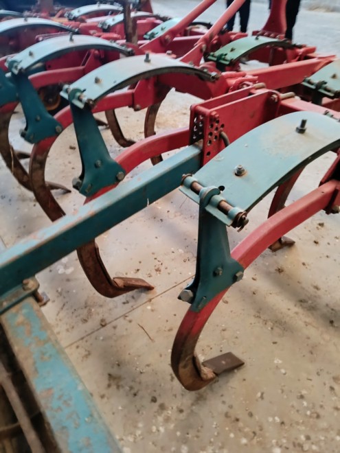 Chisel 11 brazos  Keverneland