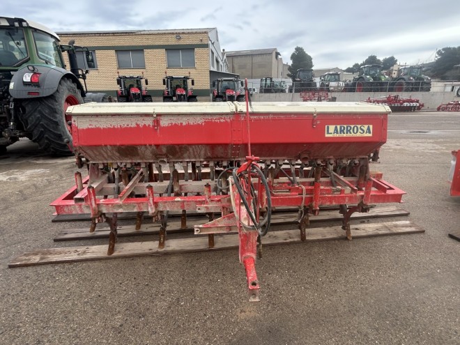 SEMBRADORA LARROSA (Particular)