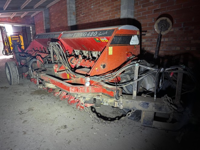 Sembradora semeato 420